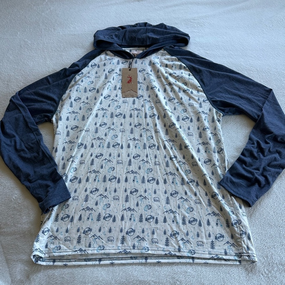 Men's Long Sleeve Graphic Hoodie Tee
